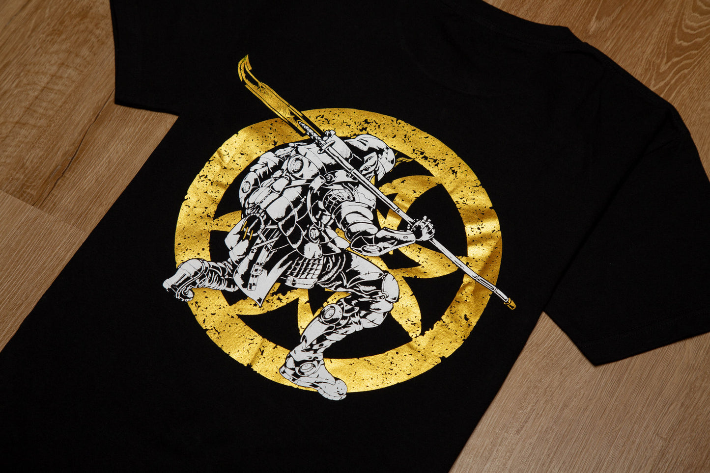 MADWORKS T-SHIRT (GOLD)