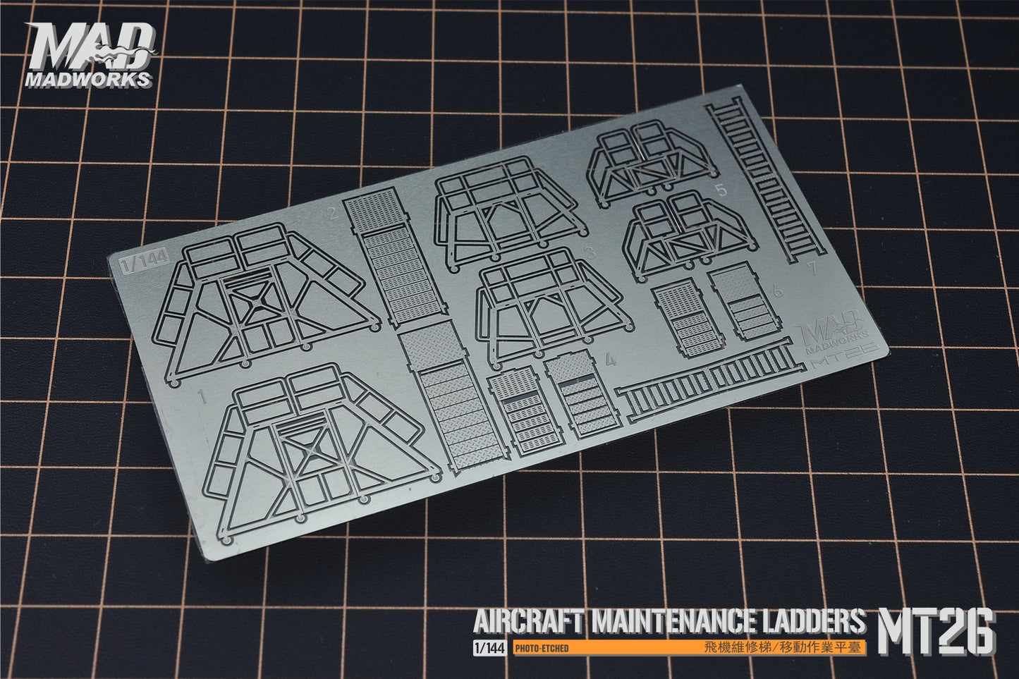 MADWORKS MT26 1/144 MAINTENANCE LADDERS 1