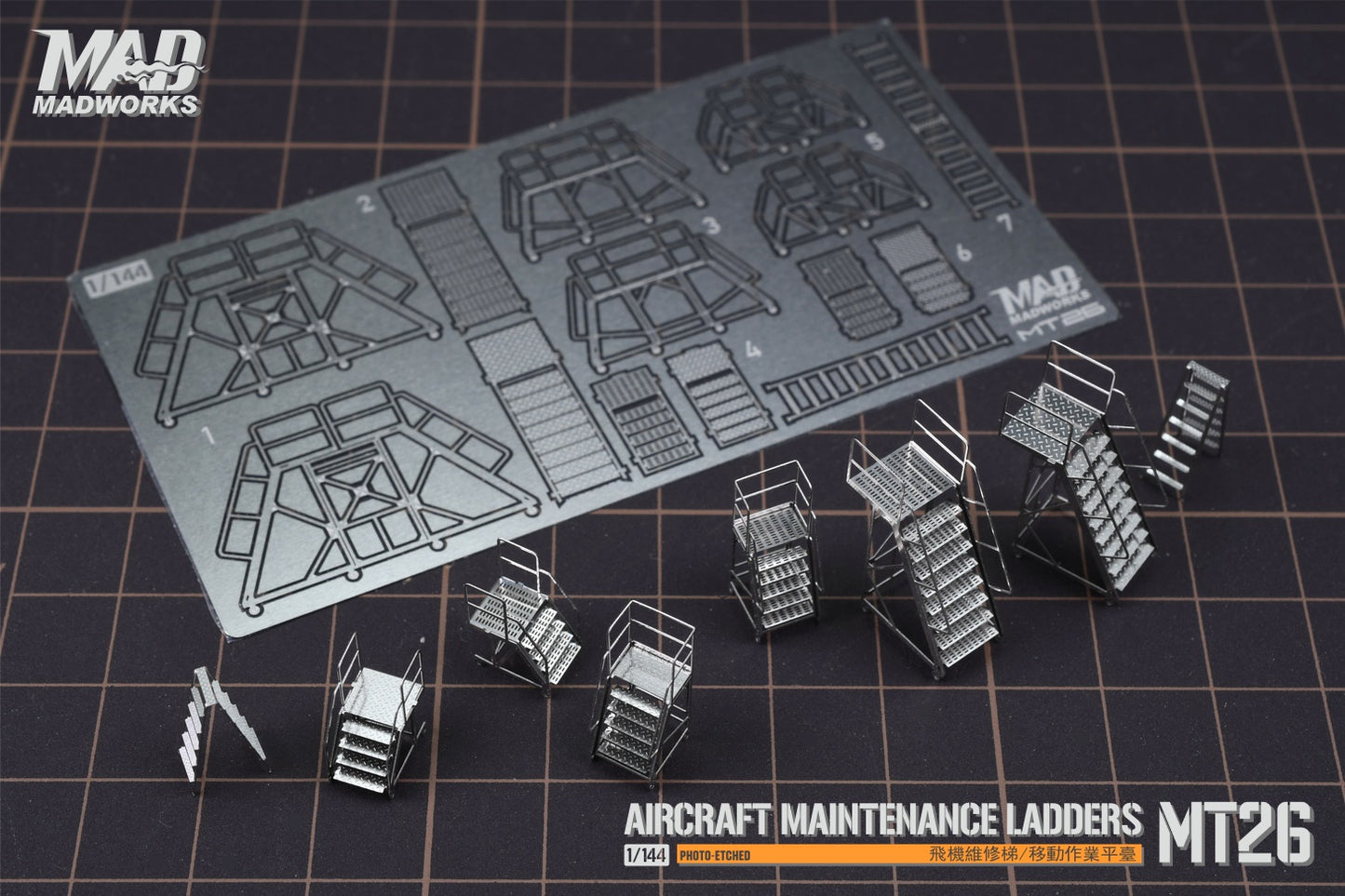 MADWORKS MT26 1/144 MAINTENANCE LADDERS 1