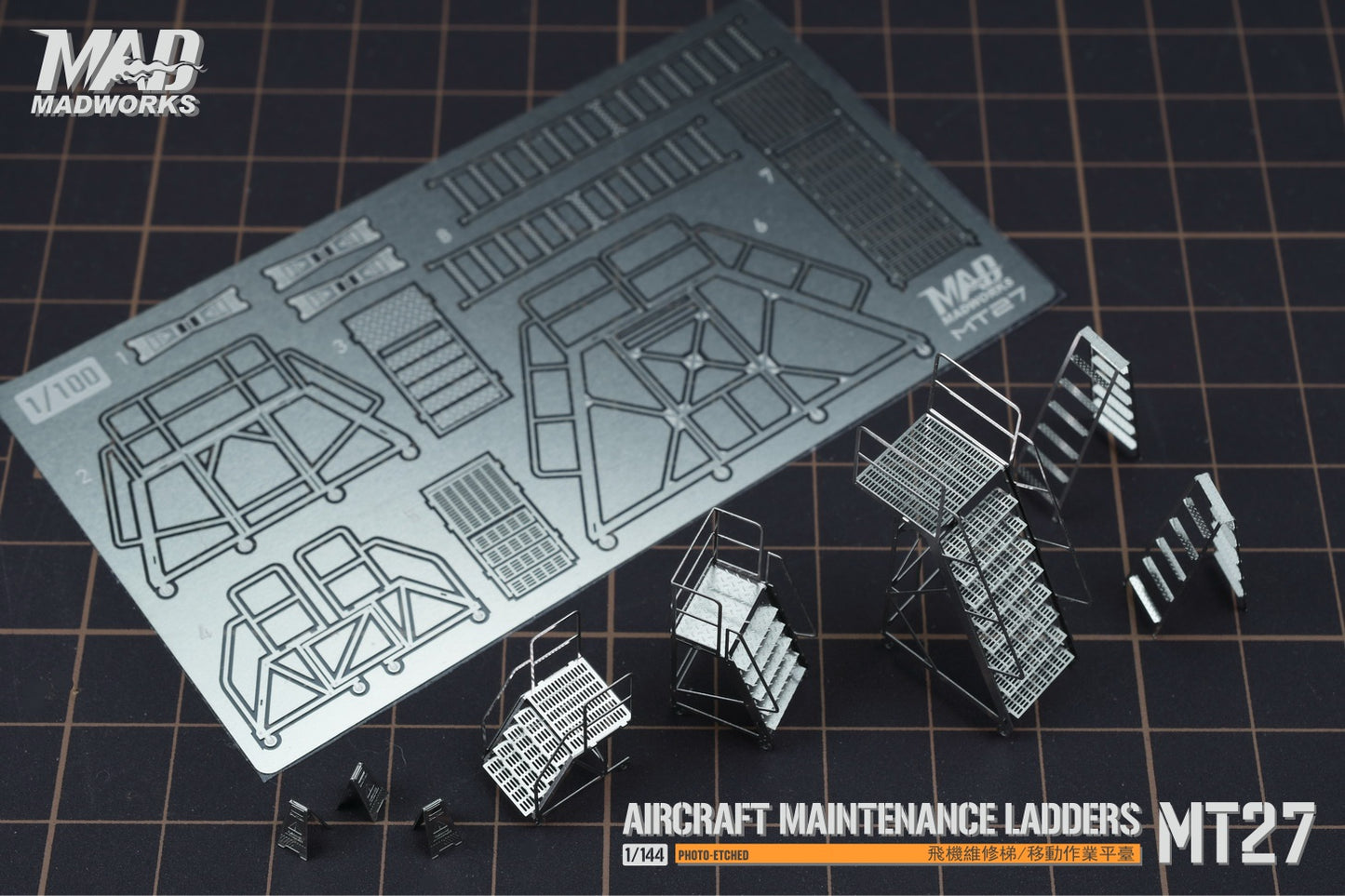 MADWORKS MT27 1/100 MAINTENANCE LADDERS 1
