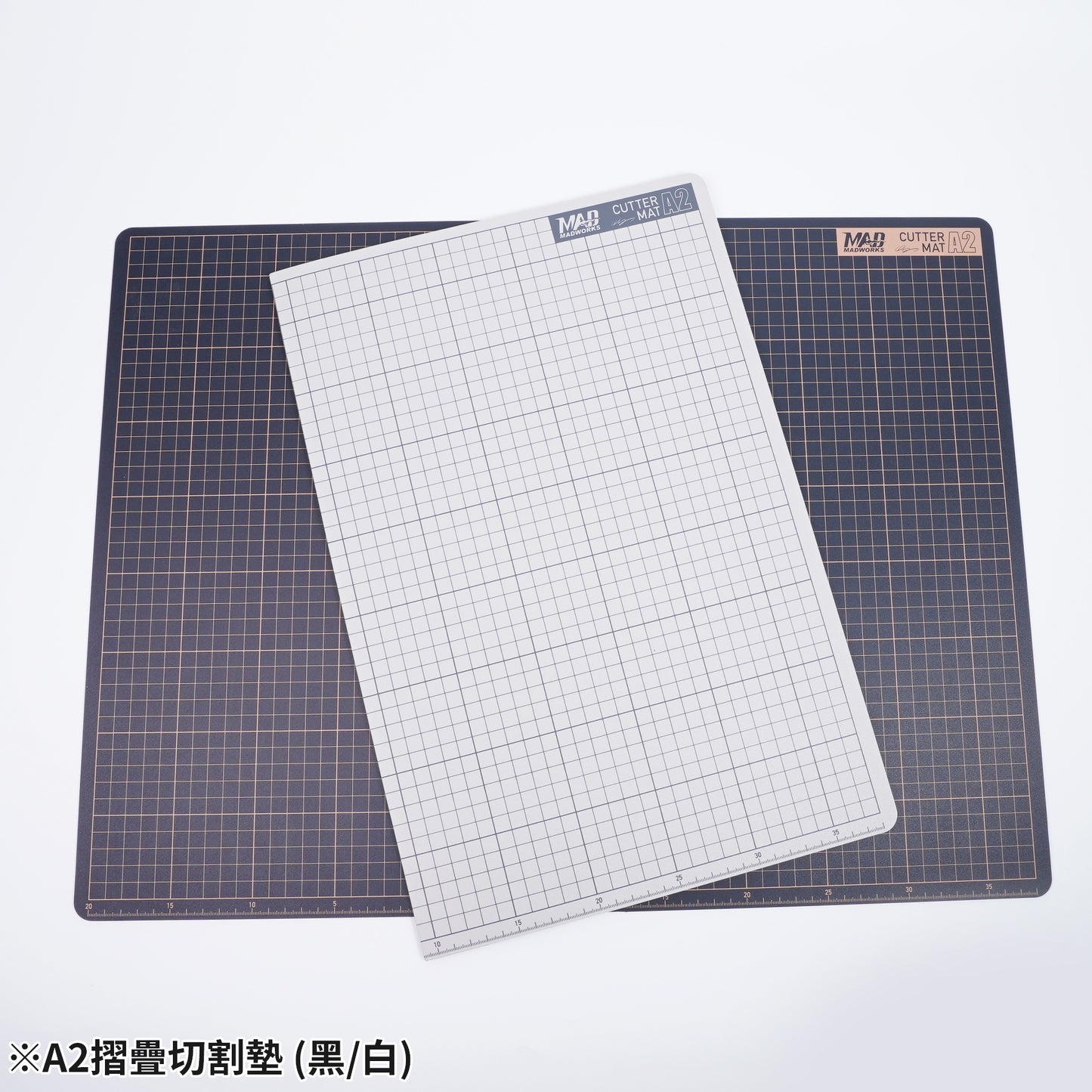 MH-28 A2 FOLDABLE MODEL CUTTING MAT (BLACK-WHITE