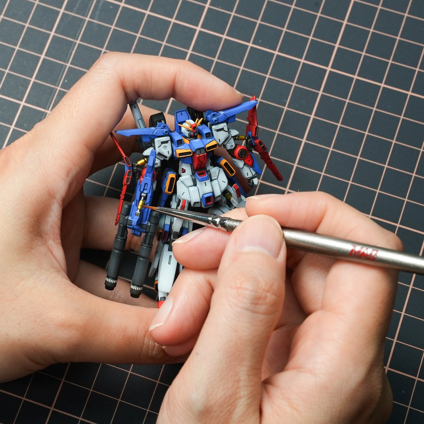 GM-02 GRANDARTSxMADWORKS HYBRID KOLINSKY PAINT BRUSHES (5PC SET)