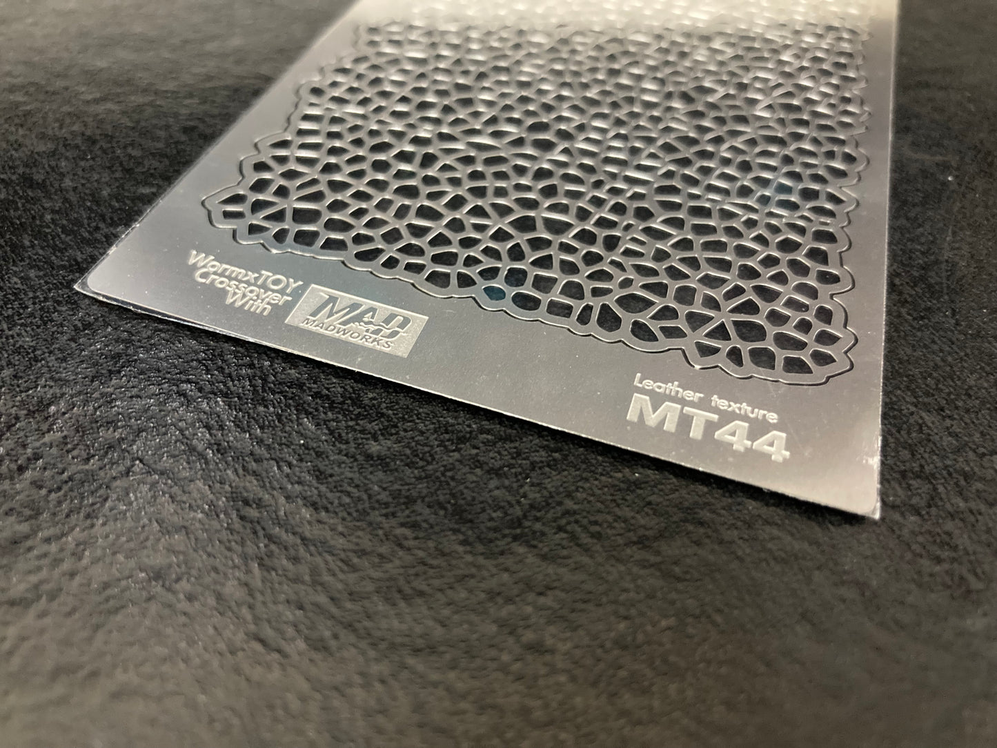MT-44 Leather Texture Stencil