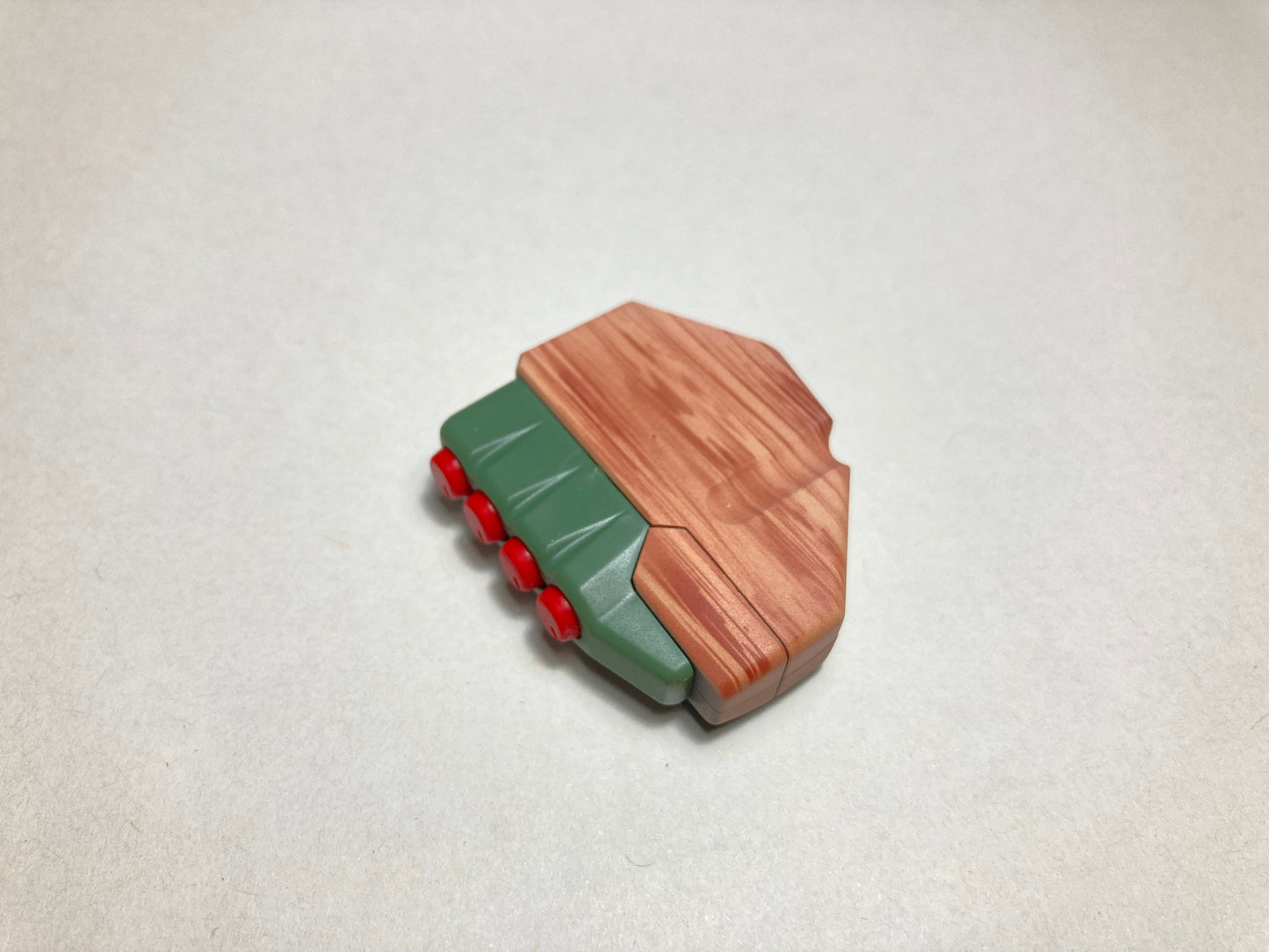 MT-48 Woodgrain Texture Stencil S1